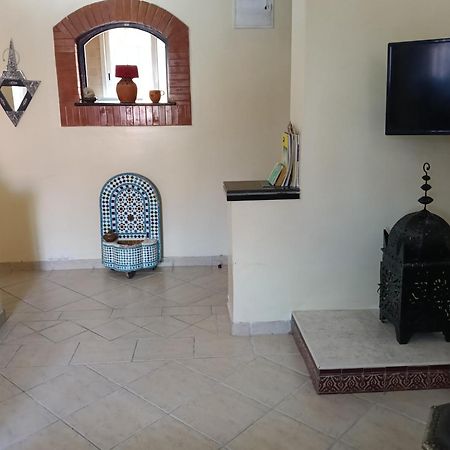 Charmant Appartement Dans Un Quartier Chic Et Calme Маракеш Екстериор снимка
