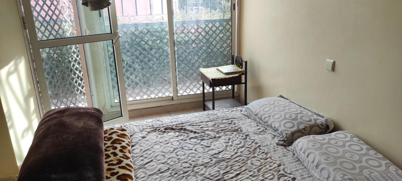 Charmant Appartement Dans Un Quartier Chic Et Calme Маракеш Екстериор снимка